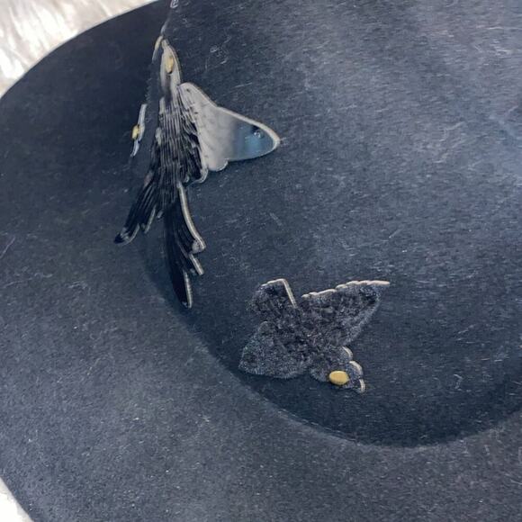 Hat with bird and flower patches by Giovannio New York main image 7